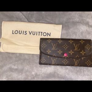Louis Vuitton Emilie Wallet